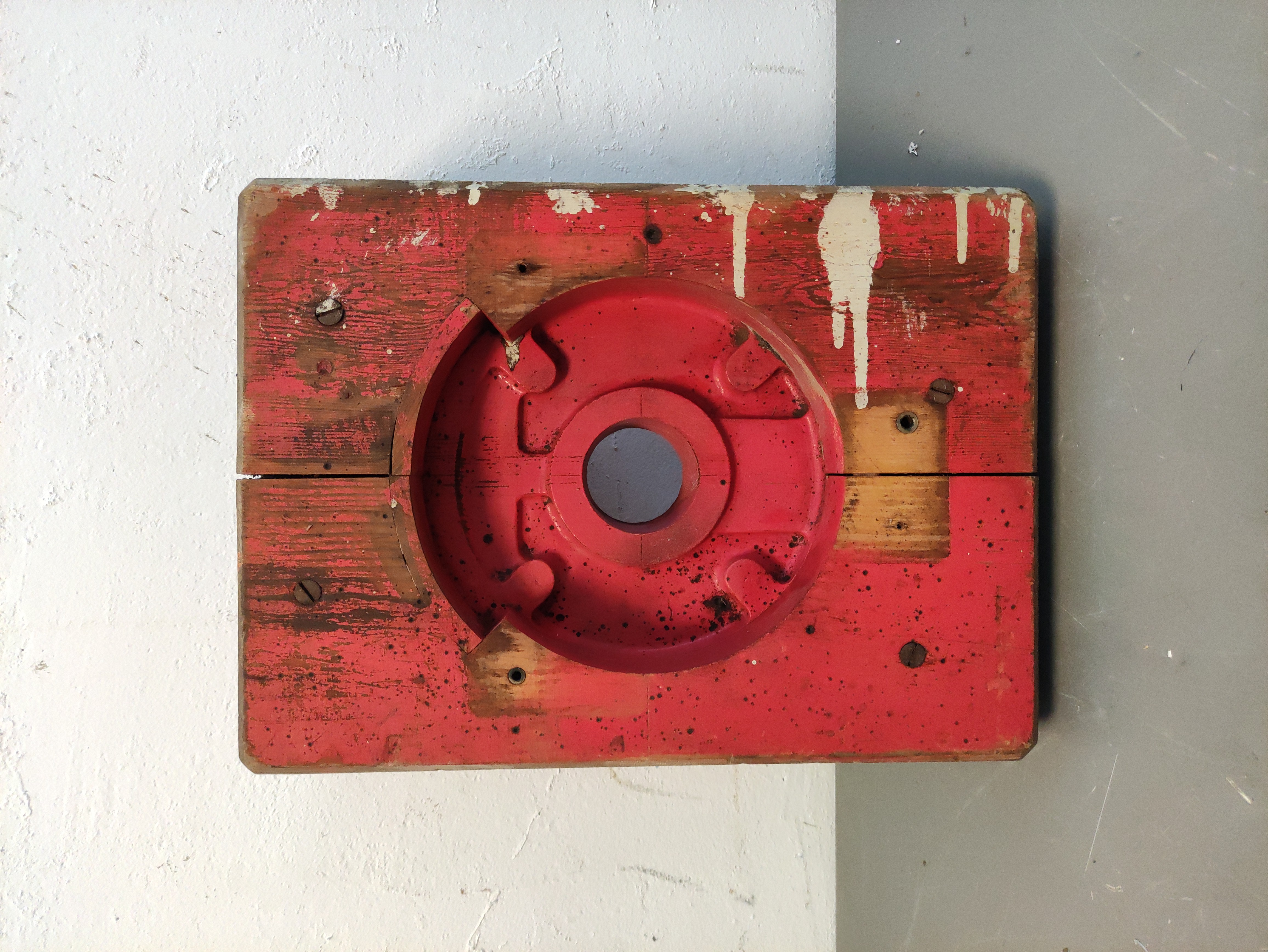 molde industrial escultura objeto deco mad 37x27x12 1u